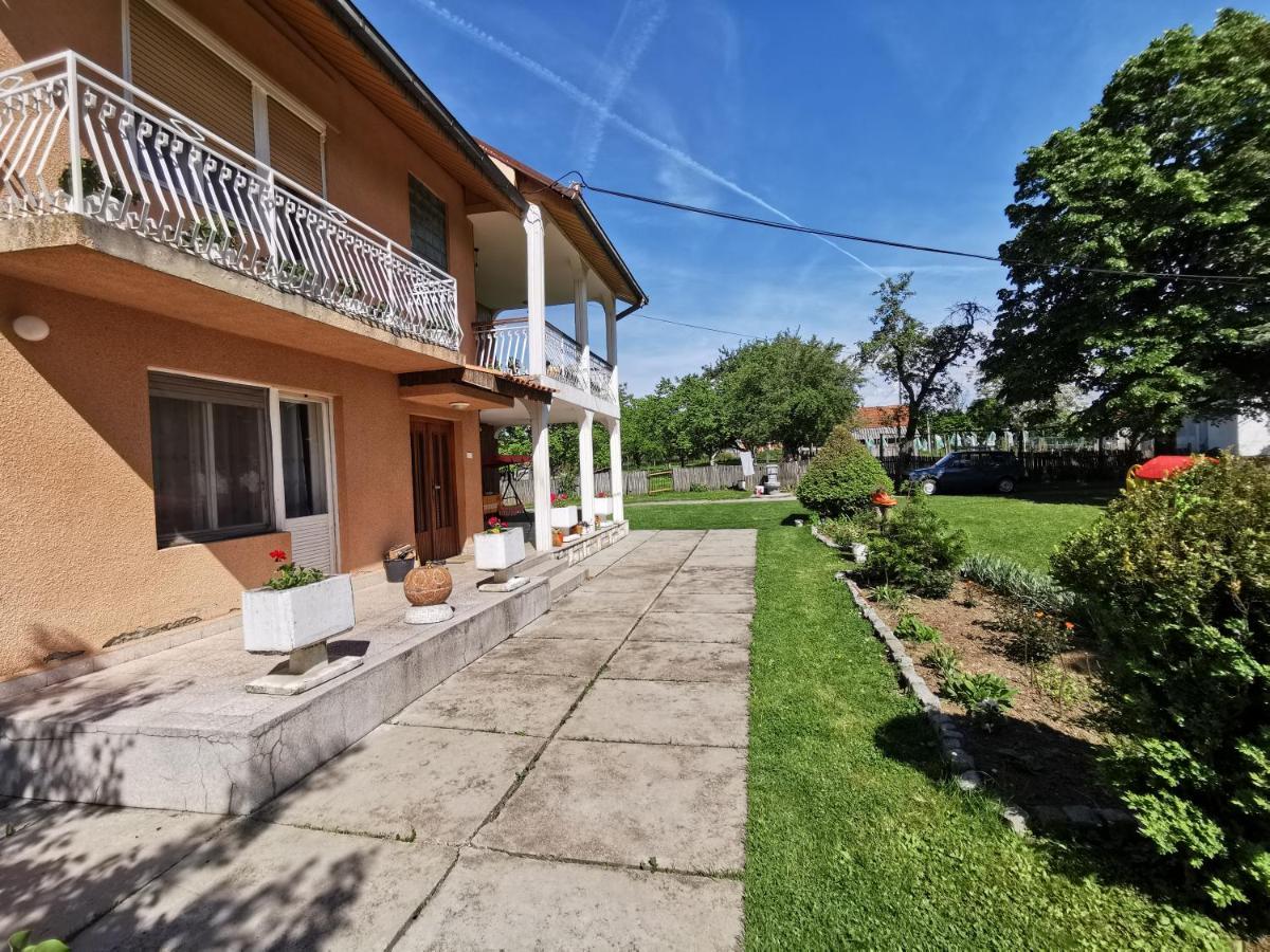 Apartments Domacinstvo Nikolic Valjevo Kültér fotó